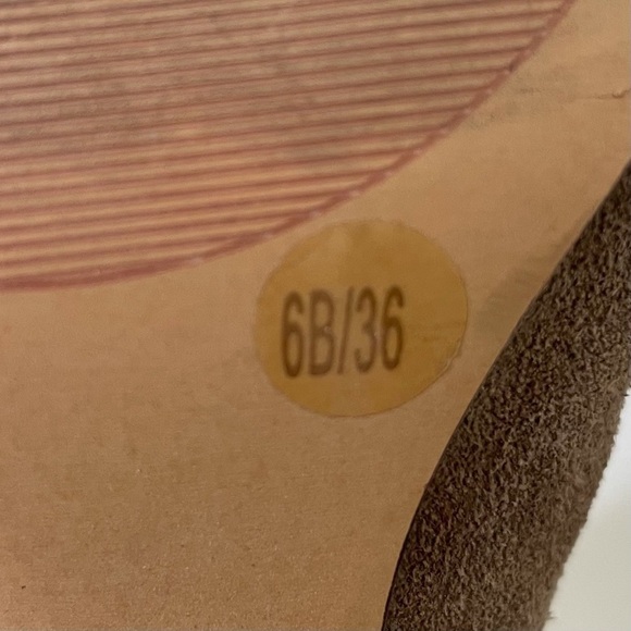 Vince Camuto heeled peep toe shoes sz 6 - Picture 9 of 12